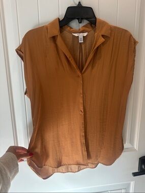 Nine West Sleeveless Button-Front Blouse in Rusty Copper